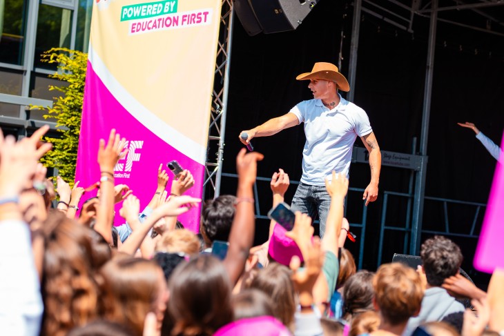 Zomerzon, zotte beats en zweet op Spes Nostra