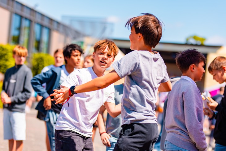 Zomerzon, zotte beats en zweet op Spes Nostra