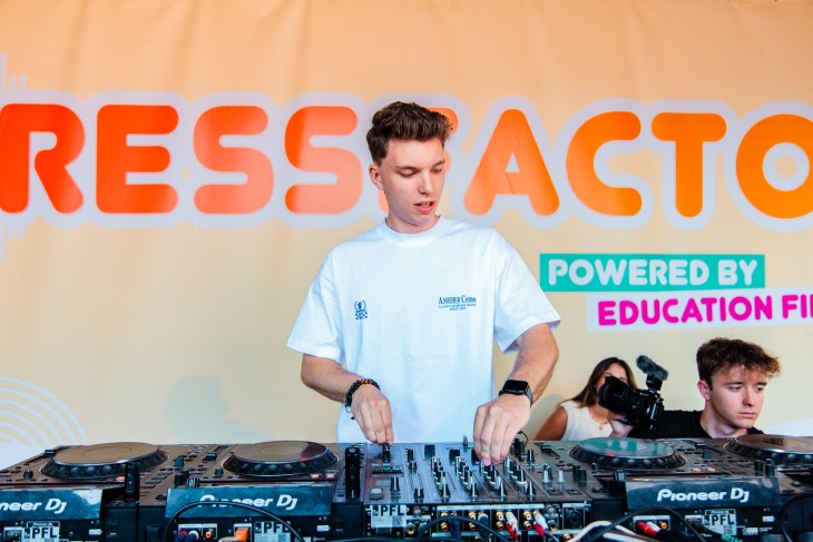 Stressfactor Deinze: nat, knotsgek en onvergetelijk!