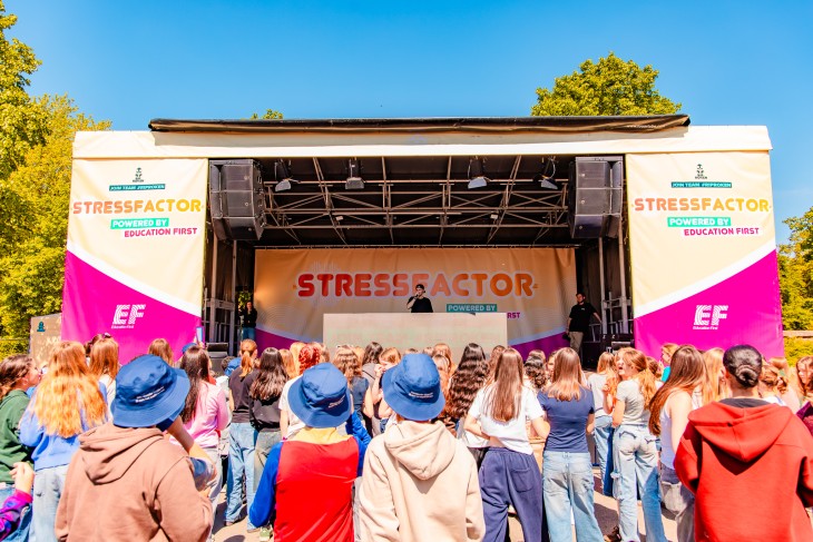 Bizzey Brengt Mariakerke in Beweging tijdens Stressfactor