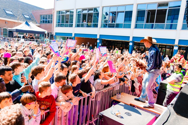 Van Reeze tot Lil Kleine, dit Feest Was Één Groot Chaos!