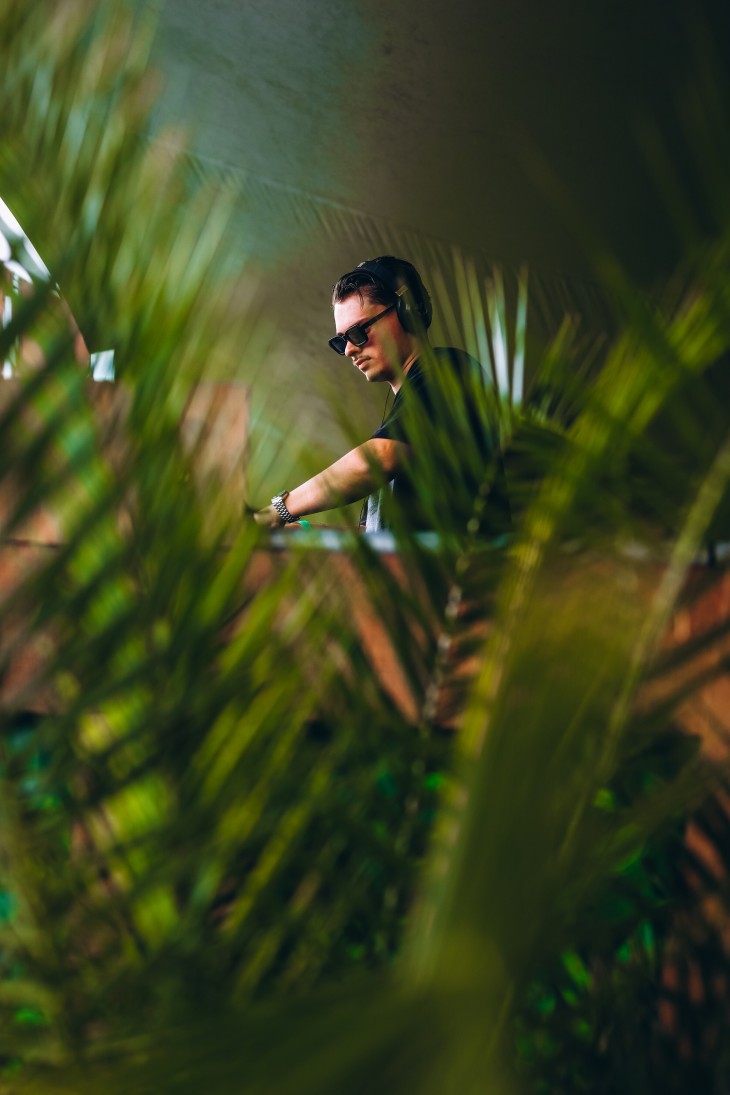 Stressfactor opent Fuze Tea Pool Party op Sunrise Festival